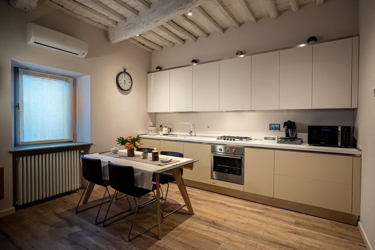 Old Medieval Apartment San Donato in Poggio 外观 照片