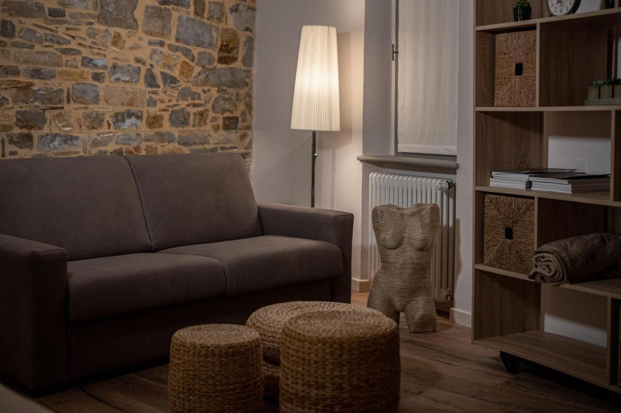 Old Medieval Apartment San Donato in Poggio 外观 照片